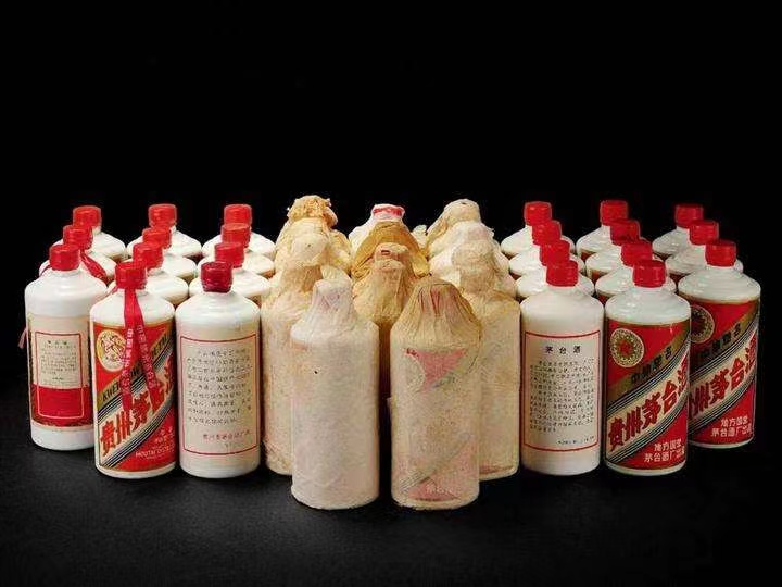 越秀老酒回收上门哪里回收(附近上门回收茅台酒）?